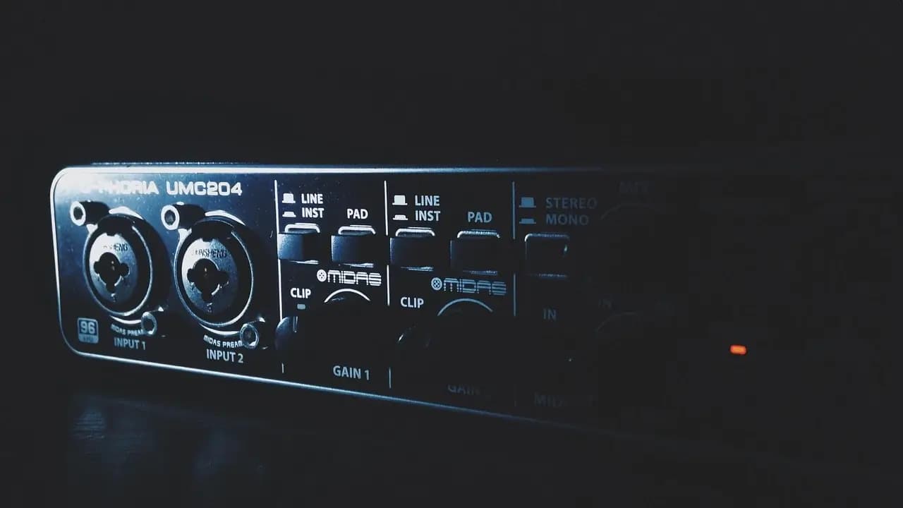 How to Choose the Right Audio Interface for Your Studio
