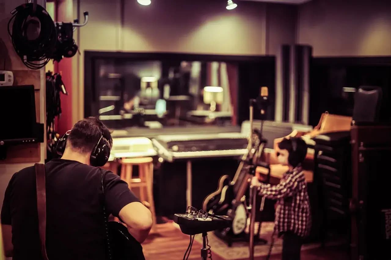 How to Set Up a Streaming Studio for Musicians